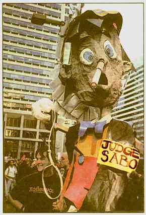 3-s-fe-353-1-mumia-protest-1999.jpg